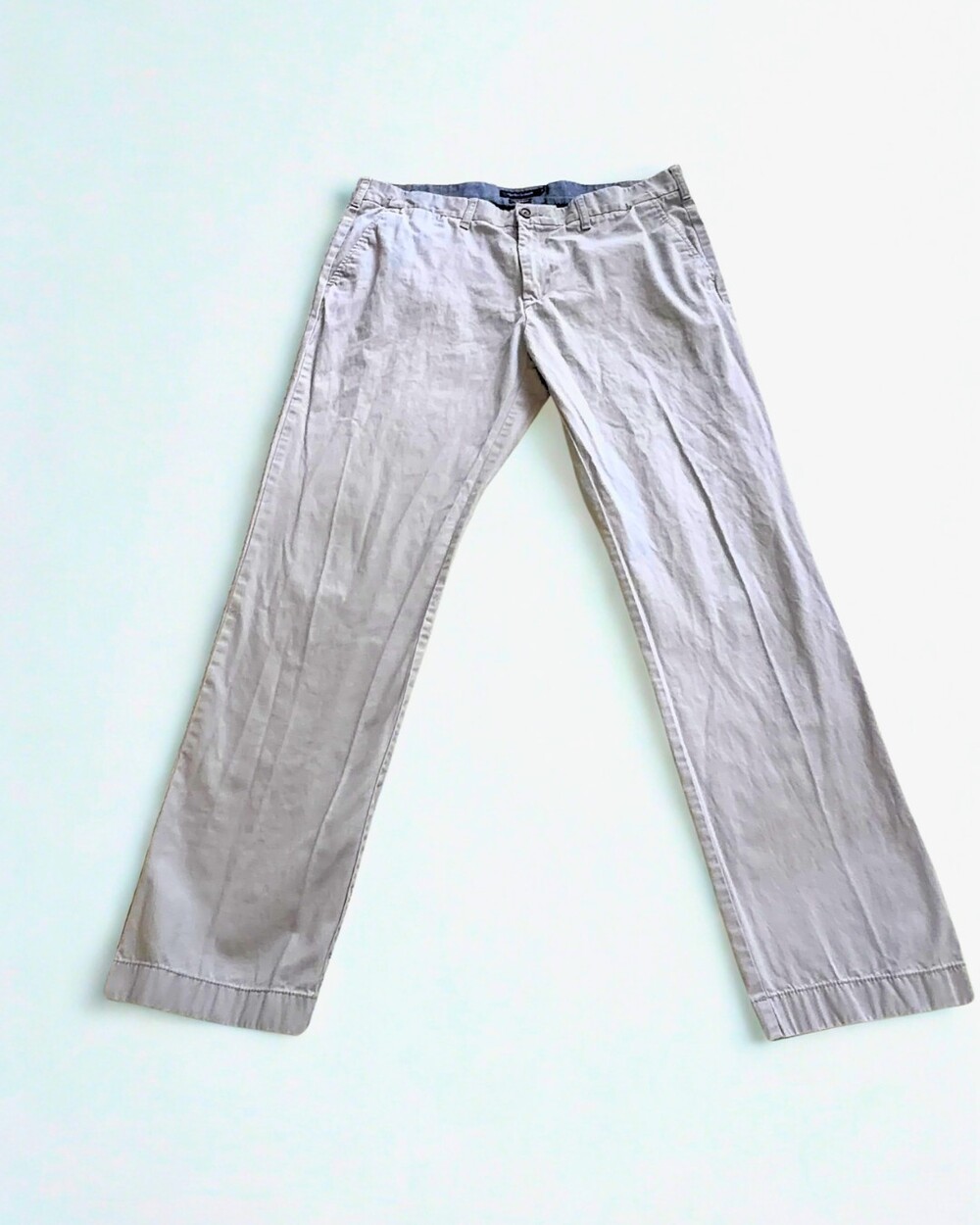 Tommy Hilfiger pants 38 x 34 Tailored Fit Chino Pants Classic Preppy